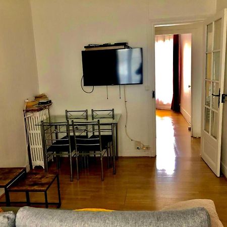 Cosy Apartment In Париж Экстерьер фото