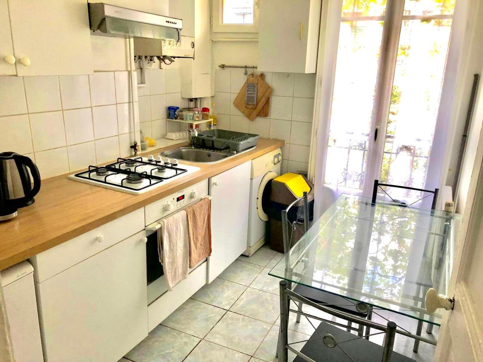 Cosy Apartment In Париж Экстерьер фото