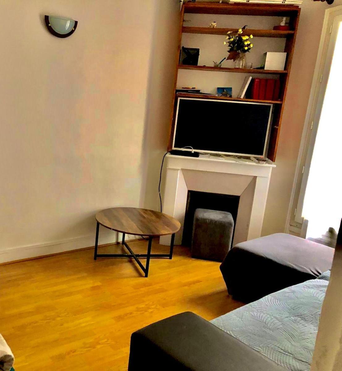 Cosy Apartment In Париж Экстерьер фото