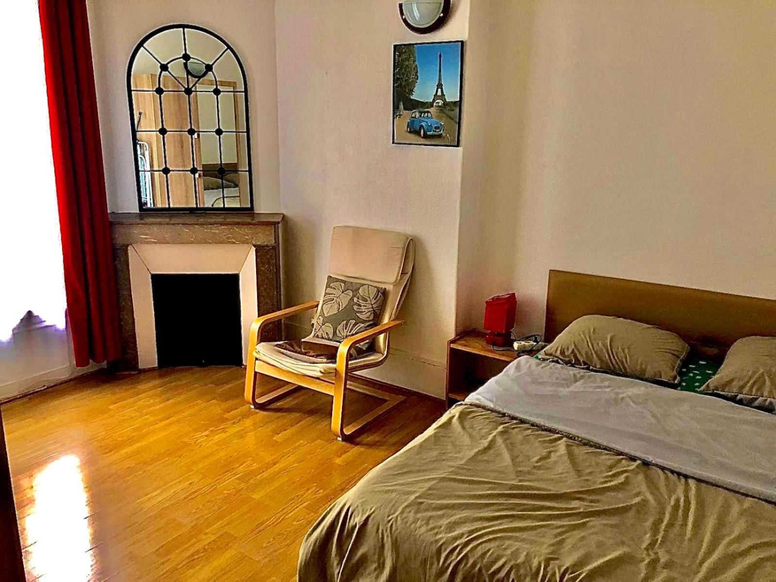 Cosy Apartment In Париж Экстерьер фото