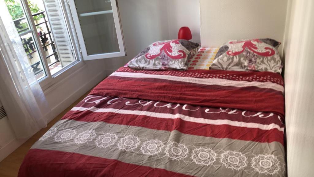 Cosy Apartment In Париж Экстерьер фото