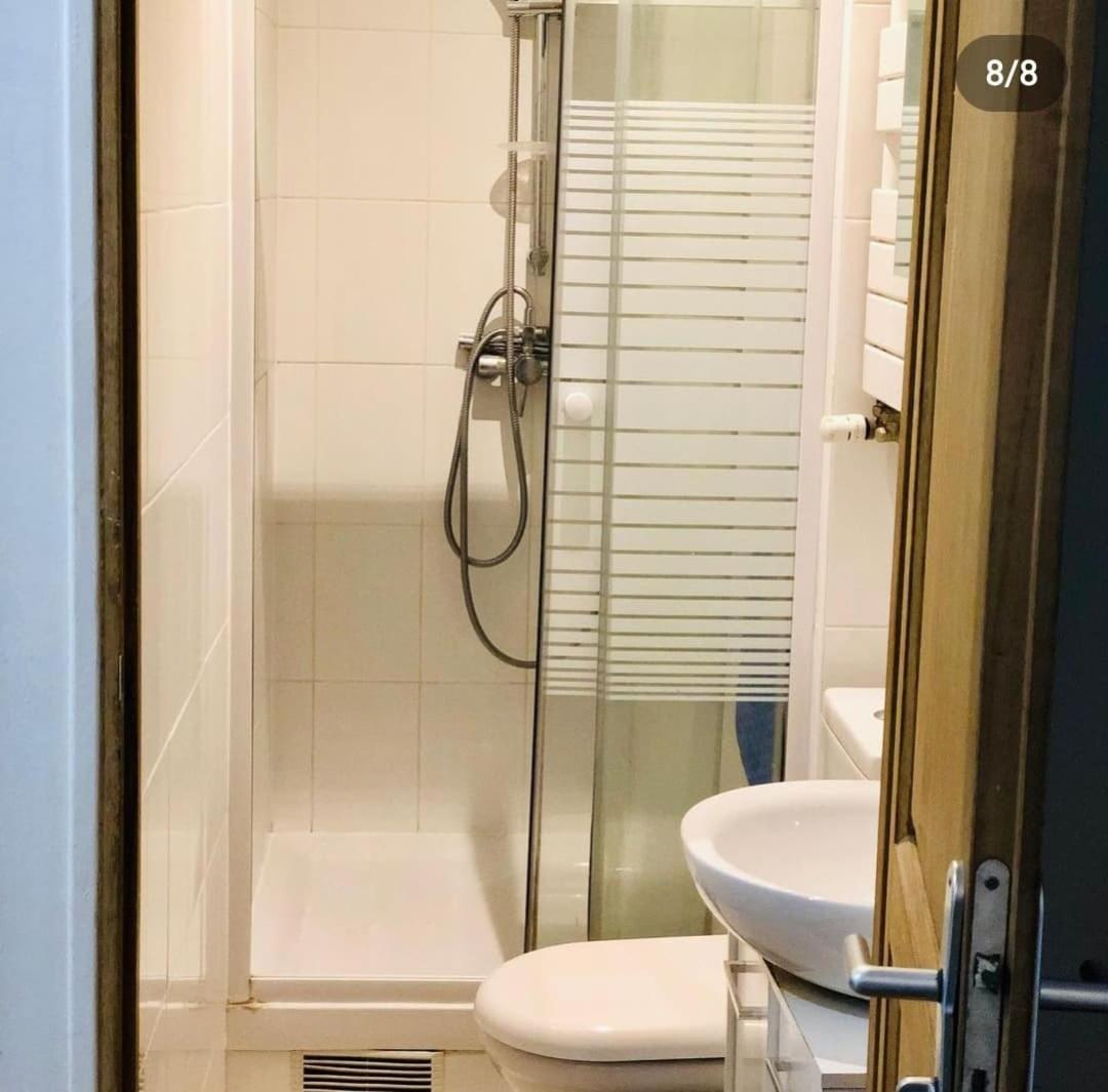 Cosy Apartment In Париж Экстерьер фото